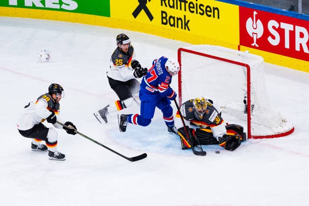 ZURICH, SWITZERLAND - MAY 20: Philipp Grubauer (Germany, 30) stops Matt Coronato (United States, 27) during the Preliminary Round - Group A Match 27 between United States and Germany at the IIHF Ice hockey, Eishockey World Championship, WM, Weltmeisterschaft 2026, Swiss Life Arena on May 20, 2026 in Zurich, Switzerland. Zurich Switzerland Copyright: xTimoxSteinx