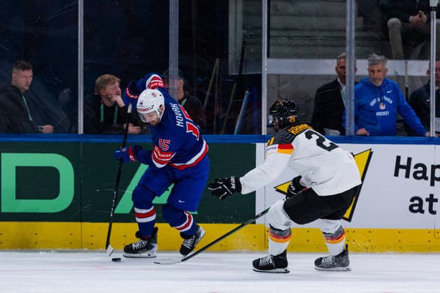 ZURICH, SWITZERLAND - MAY 20: Tommy Novak (United States, 15) in the battle for the puck with Nicolas Kraemmer (Germany, 21) during the Preliminary Round - Group A Match 27 between United States and Germany at the IIHF Ice hockey, Eishockey World Championship, WM, Weltmeisterschaft 2026, Swiss Life Arena on May 20, 2026 in Zurich, Switzerland. Zurich Switzerland Copyright: xTimoxSteinx