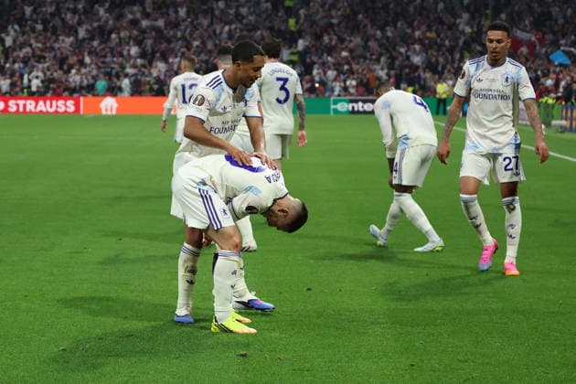 20 05 2026, xrekx, Football Europa League Final 2026, SC Freiburg Aston Villa v l Goal celebration after the goal to celebrate the goal celebrate 0 2 by Emiliano Buendia Aston Villa FC DFL DFB REGULATIONS PROHIBIT ANY USE OF PHOTOGRAPHS as IMAGE SEQUENCES and or QUASI VIDEO Istanbul