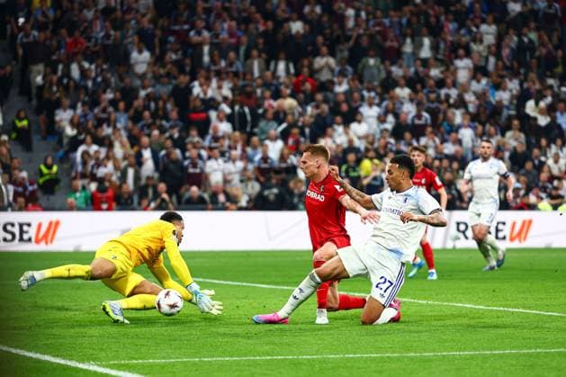 Morgan Rogers of Aston Villa scores a goal for their side to make it 3-0 SC Freiburg v Aston Villa, UEFA Europa League, Final, Football, Besiktas Park, Istanbul, Turkiye - 20 May 2026Istanbul Besiktas Park United Kingdom EDITORIAL USE ONLY No use with unauthorised audio, video, data, fixture lists, club league logos or live services. Online in-match use limited to 120 images, no video emulation. No use in betting, games or single club league player publications. Copyright: xJamesxMarsh Shutterstockx 16883157da