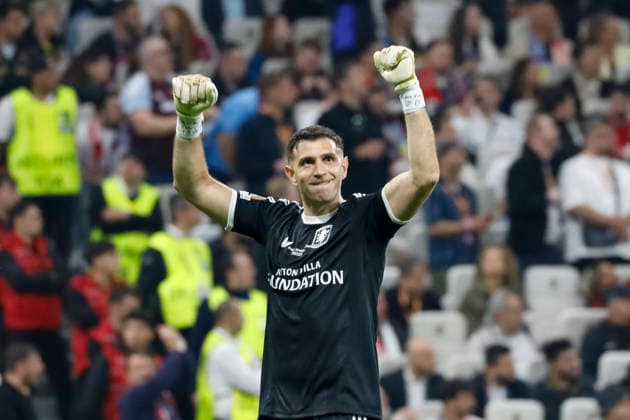 Emiliano Martinez Aston Villa, 23 at 0 3 , Turkey, Football, UEFA Europa League, Final, 2025 2026, SC Freiburg vs Aston Villa, 20 05 2026, Istanbul Besiktas Park Turkey Copyright: xGrantxHubbsx