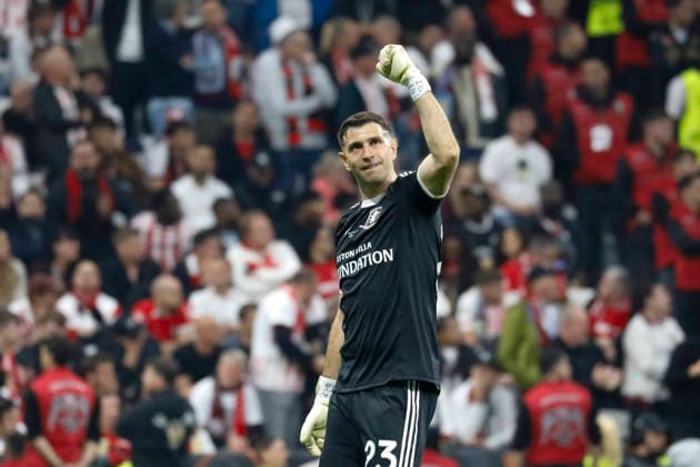 Emiliano Martinez Aston Villa, 23 at 0 3 , Turkey, Football, UEFA Europa League, Final, 2025 2026, SC Freiburg vs Aston Villa, 20 05 2026, Istanbul Besiktas Park Turkey Copyright: xGrantxHubbsx