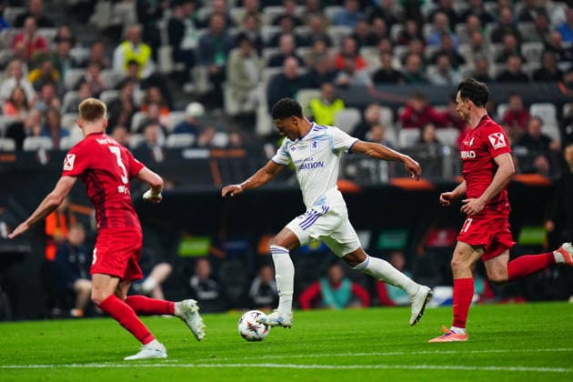 Freiburg v Aston Villa - UEFA Europa League final ISTANBUL, TURKIYE - MAY 20: Ollie Watkins (C) of Aston Villa in action during the UEFA Europa League final match between Freiburg and Aston Villa at Besiktas Park in Istanbul, Turkiye, on May 20, 2026. Hakan Akgun Anadolu Istanbul Turkey. Editorial use only. Please get in touch for any other usage.  Copyright: x2026xAnadoluxHakanxAkgunx