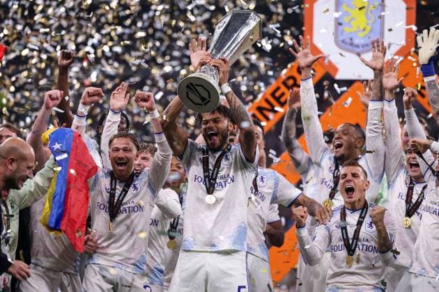 Tyrone Mings of Aston Villa lifts the Europa League trophy SC Freiburg v Aston Villa, UEFA Europa League, Final, Football, Besiktas Park, Istanbul, Turkiye - 20 May 2026Istanbul Besiktas Park United Kingdom EDITORIAL USE ONLY No use with unauthorised audio, video, data, fixture lists, club league logos or live services. Online in-match use limited to 120 images, no video emulation. No use in betting, games or single club league player publications. Copyright: xRaddadxJebarah Shutterstockx 16883158dl