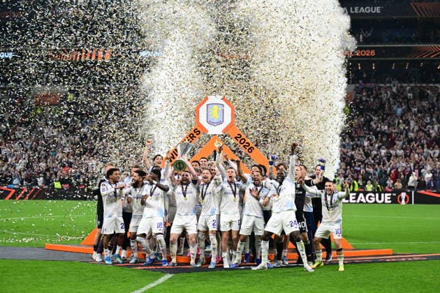 Aston Villa win UEFA Europa League title ISTANBUL, TURKIYE - MAY 21: Aston Villa players celebrate with the trophy after defeating Freiburg 3-0 to win the UEFA Europa League final match at Besiktas Park in Istanbul, Turkiye, on May 21, 2026. Oguz Yeter Anadolu Istanbul Turkey. Editorial use only. Please get in touch for any other usage.  Copyright: x2026xAnadoluxOguzxYeterx