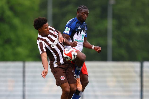 9 Kelvin Oluwasijibomi Ojo Hamburger SV U19 , 3 Emmanuel Eboh FC St Pauli U19 Football I Juniors I Lotto Cup I Season 2025 2026 I Semi-final I Hamburger SV U19 FC St Pauli U19 I 20 05 2026 I Alexander Otto Academy