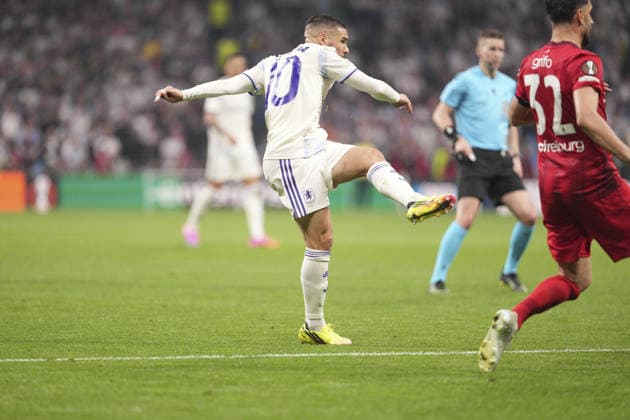 ISTANBUL, TURKEY - MAY 20: Emiliano Buendia of Aston Villa FC scores the second goal of the night during the UEFA Europa League Final 2026 match between SC Freiburg and Aston Villa FC at Besiktas Park on May 20, 2026 in Istanbul, Turkey. (Photo by Alexandra Fechete Sports Press Photo) Copyright: xAlexandraxFechete SportsxPressxPhotox Sportspressphoto_SPR150702