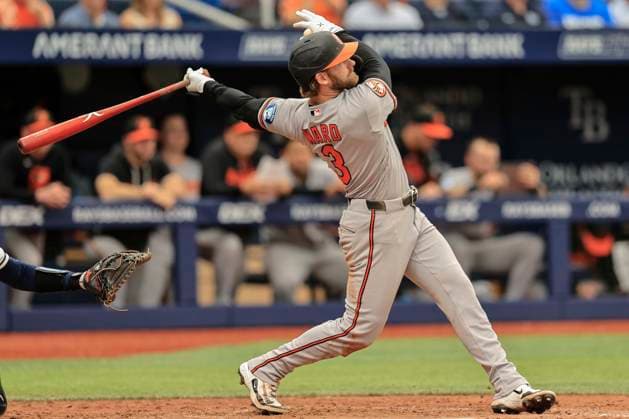 May 20, 2026, St. Petersburg, Florida, USA: Baltimore Orioles left fielder Taylor Ward (3) lines out to Tampa Bay Rays center fielder Cedric Mullins (31) during an MLB, Baseball Herren, USA game on May 20, 2026 at Tropicana Field. The Rays beat the Orioles 5-3 and swept the series. St. Petersburg USA - ZUMAh180 20260520_zsp_h180_120 Copyright: xKimxHukarix