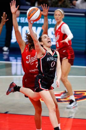 INDIANAPOLIS, IN - MAY 20: Portland Fire guard Teja Oblak (0) goes up with her shot from the lane during a WNBA, Basketball Damen, USA game between the Portland Fire and the Indiana Fever on May 20, 20, 2026 at Gainbridge Fieldhouse, in Indianapolis, IN. (Photo by Jeffrey Brown Icon Sportswire) WNBA: MAY 20 Portland Fire at Indiana Fever EDITORIAL USE ONLY Icon052026006