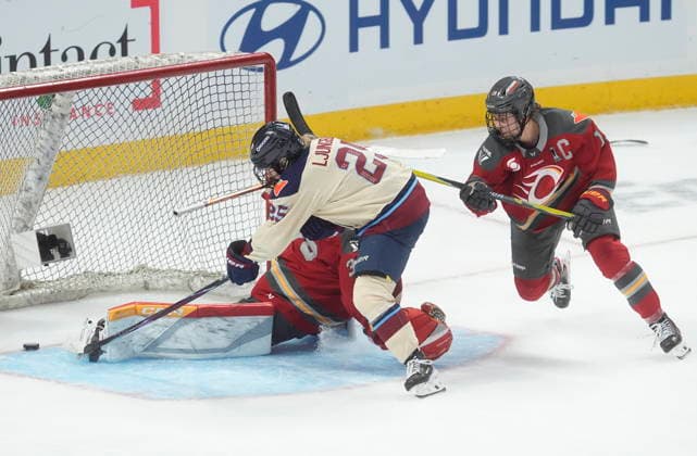 May 20, 2026, Ottawa, On, Canada: Montreal Victoire forward Lina Ljungblom (25) scores on Ottawa Charge goalie Gwyneth Philips (33) under pressure from forward Brianne Jenner (19) during third period PWHL Walter Cup final hockey action in Ottawa, Wednesday, May 20, 2026. Canada News - May 20, 2026  - ZUMAc35_ 20260520_zaf_c35_101 Copyright: xAdrianxWyldx