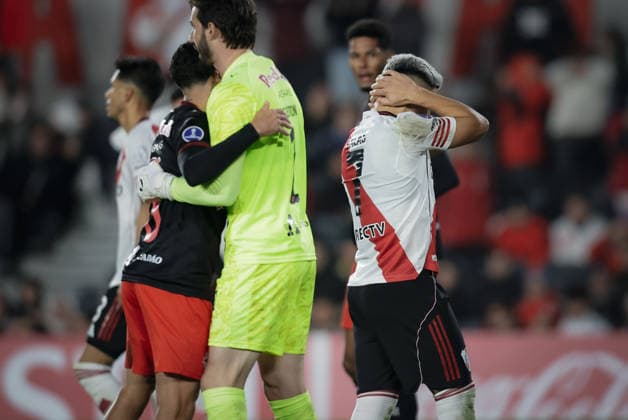 River vs Bragantino Photo FOTOBAIRES Copa Conmebol Sudamericana Copyright: xNICOLASxABOAFxNICOLASxABOAFx