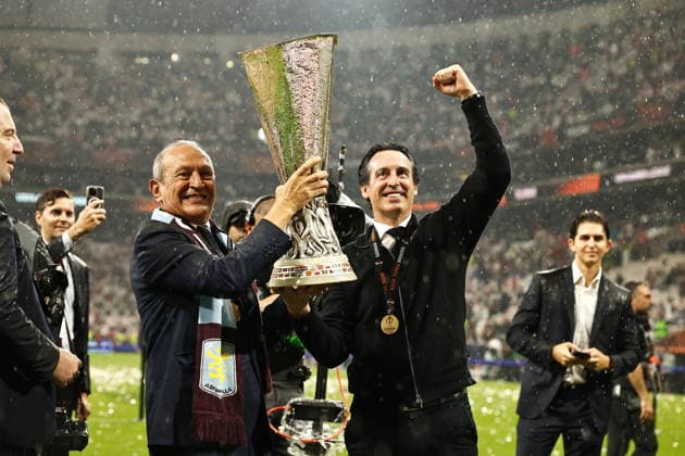 (L-R) Nassef Sawiris, Unai Emery (AstonVilla), MAY 20 2026 - Football Soccer : Sawiris and Emery celebrate after winning i UEFA Europa League final match between SC Freiburg - Aston Villa FC (L-R) at the Besiktas Stadium in Istanbul, Turkey. Noxthirdxpartyxsales  aflo_331341288