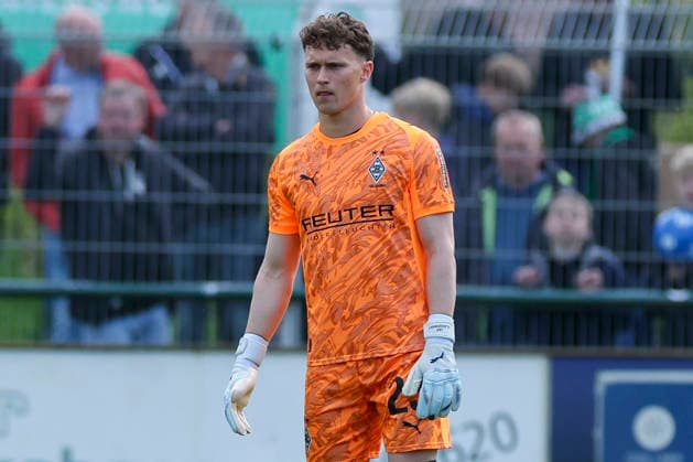 Goalkeeper Jan Olschowsky Borussia Moenchengladbach looks on, Friendly match, SC Spelle Venhaus v Borussia Moenchengladbach, Getraenke Hoffmann Stadion on May 20, 2026 in Spelle, Germany Photo by Marco Steinbrenner DeFodi Images Goalkeeper Jan Olschowsky Borussia Moenchengladbach looks on, Friendly match, SC Spelle Venhaus v Borussia Moenchengladbach, Getraenke Hoffmann Stadion, May 20, 2026 in Spelle, Germany Photo by Marco Steinbrenner DeFodi Images