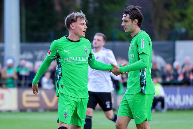 Robin Hack Borussia Moenchengladbach celebrates after scoring his teams second goal with Florian Neuhaus Borussia Moenchengladbach , Friendly match, SC Spelle Venhaus v Borussia Moenchengladbach, Getraenke Hoffmann Stadion on 20 May 2026 in Spelle, Germany Photo by Marco Steinbrenner DeFodi Images Robin Hack Borussia Moenchengladbach celebrates after scoring his teams second goal with Florian Neuhaus Borussia Moenchengladbach , Friendly match, SC Spelle Venhaus v Borussia Moenchengladbach, Getraenke Hoffmann Stadion, May 20, 2026 in Spelle, Germany Photo by Marco Steinbrenner DeFodi Images