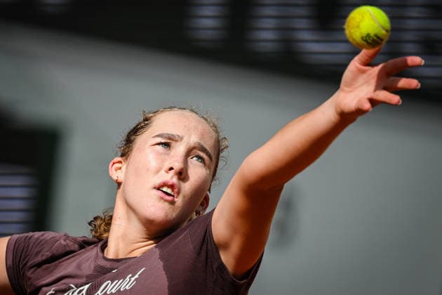 May 21, 2026, Paris, France, France: Mirra ANDREEVA of Russia during a training session of the Roland-Garros 2026, French Open 2026, Grand Slam tennis tournament at Roland-Garros Stadium on May 21, 2026 in Paris, France. Paris France - ZUMAm308 20260521_zsp_m308_005 Copyright: xMatthieuxMirvillex
