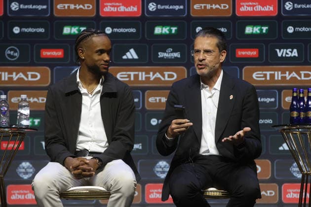 EuroLeague Final Four press conference, PK, Pressekonferenz held in Athens ahead of tournament ATHENS, GREECE - MAY 21: Valencia Basket Head Coach Pedro Martinez (R) and player Jean Montero (L) attend the pre-tournament press conference ahead of the EuroLeague Final Four at the Onassis Foundation in Athens, Greece, on May 21, 2026. The official media event brought together the head coaches and players from the participating teams—defending champions Fenerbahce Beko, Olympiacos, Real Madrid, and Valencia Basket—ahead of the championship battles. Ayhan Mehmet Anadolu Athens Greece. Editorial use only. Please get in touch for any other usage.  Copyright: x2026xAnadoluxAyhanxMehmetx