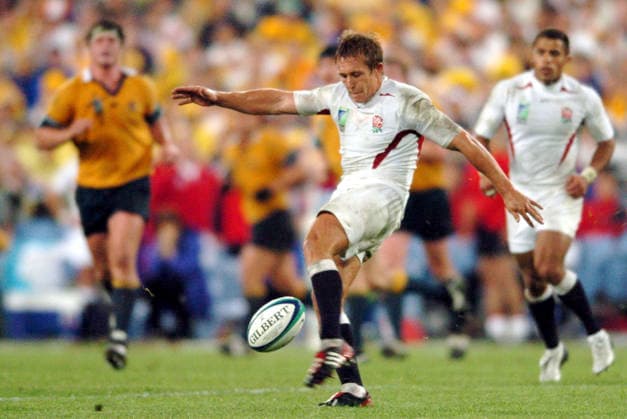 RWC AUSTRALIA ENGLAND, Sydney, November 22, 2003. England s Jonny Wilkinson drop kick s during the Rugby World Cup final between Australia and England at Telstra Stadium in Sydney. ( SYDNEY NSW Australia  Copyright: xx 20031122000010965774-original