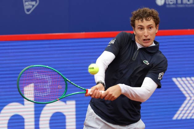 2026 05 21, xFSx, Bitpanda Open Hamburg ATP500, quarterfinals, mens tennis tournament in Hamburg , Am Rothembaum in Hamburg , Ugo Humbert FRA plays a backhand Copyright: HMBxMedia FernandoxSoares