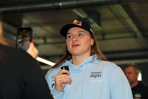 DSV summer clothing 2026 Here in the picture Emma Aicher at the interview, head, portrait, upper body, alpine skiing, slalom, Super G, winter sports