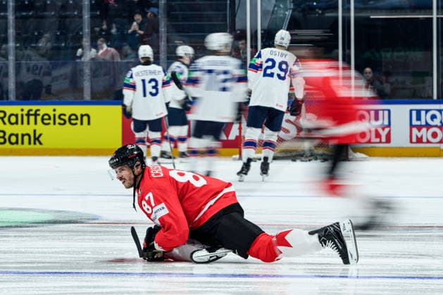 260521 Sidney Crosby of Canada ahead of the 2026 IIHF Ice Hockey World Championship between Canada and Norway on May 21, 2026 in Fribourg Photo Jesper Zerman BILDBYRAN kod JZ JZ0724 ishockey ice hockey ishockey vm 2026 vm 2026 iihf world championship kanada canada norge norway canada kanada bbeng norge norway  Copyright: JESPERxZERMAN BB260521JZ055