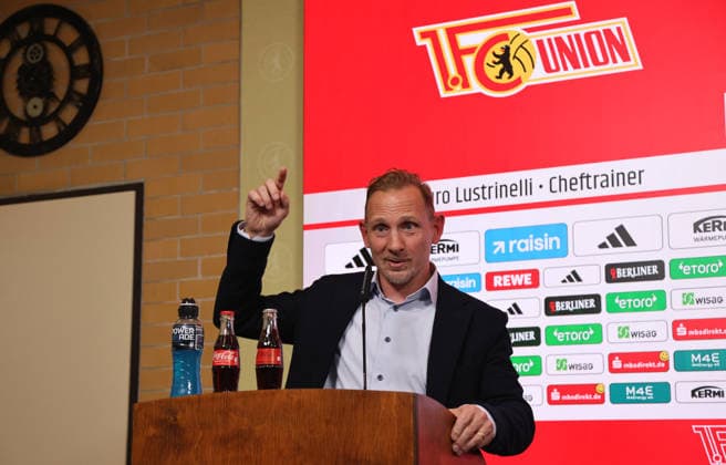 Trainer Mauro Lustrinelli PK Pressekonferenz zur Vorstellung des neuen Cheftrainers Fußball Fussball Bundesliga Herren DFL Saison 2025 2026 21.05.2026 1.FC Union Berlin FCU DFL regulations prohibit any use of photographs as image sequences and or quasi-video. *** Coach Mauro Lustrinelli PK Press conference to introduce the new head coach Sport Football Soccer Bundesliga Men DFL Season 2025 2026 21 05 2026 1 FC Union Berlin FCU DFL regulations prohibit any use of photographs as image sequences and or quasi video