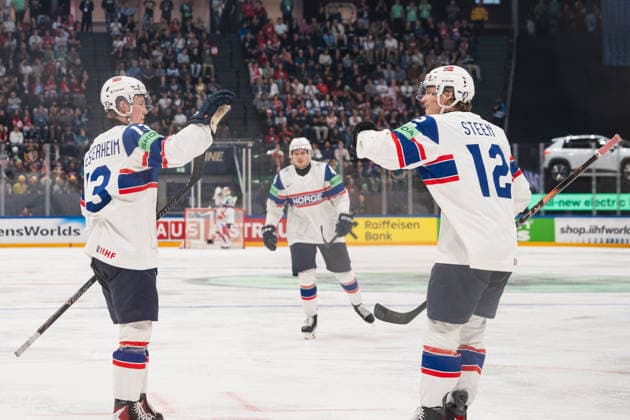 FRIBOURG, FRIBOURG - MAY 21: Norway players celebrate after scoring their third goal during the 2026 IIHF World Championship, WM, Weltmeisterschaft Preliminary Round Group B match between Canada and Norway at BCF Arena on May 21, 2026 in Fribourg, Fribourg, Switzerland. Copyright: xLivioxBaeriswylx xSPPx Sportspressphoto_SPR151115