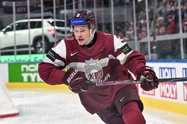 ZURICH, SWITZERLAND MAY 21 Alberts Smits of Latvia in action during the 2026 IIHF Ice Hockey World Championship Switzerland game between Latvia and Finland at Swiss Life Arena on May 21, 2026 in Zurich, Zurich Zurich Swiss Life Arena Zurich Switzerland Copyright: xJustPictures.ch AndreaxBrancax jp-en-EuSpIm-JP7_ANB_Lat_Fin_21052026_0163
