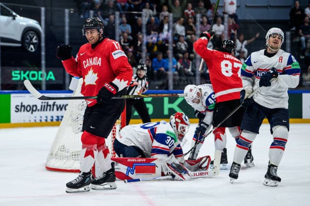 260521 Gabriel Vilardi of Canada celebrates after 3 3 during the 2026 IIHF Ice Hockey World Championship between Canada and Norway on May 21, 2026 in Fribourg Photo Jesper Zerman BILDBYRAN kod JZ JZ0724 ishockey ice hockey ishockey vm 2026 vm 2026 iihf world championship kanada canada norge norway canada kanada bbeng jubel norge norway celebrates  Copyright: JESPERxZERMAN BB260521JZ081