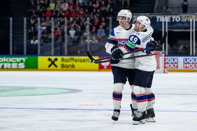 260521 Havard ostrem Salsten and Christian Kasastul of Norway celebrates after 4 4 during the 2026 IIHF Ice Hockey World Championship between Canada and Norway on May 21, 2026 in Fribourg Photo Jesper Zerman BILDBYRAN kod JZ JZ0724 ishockey ice hockey ishockey vm 2026 vm 2026 iihf world championship kanada canada norge norway canada kanada bbeng jubel norge norway celebrates  Copyright: JESPERxZERMAN BB260521JZ091