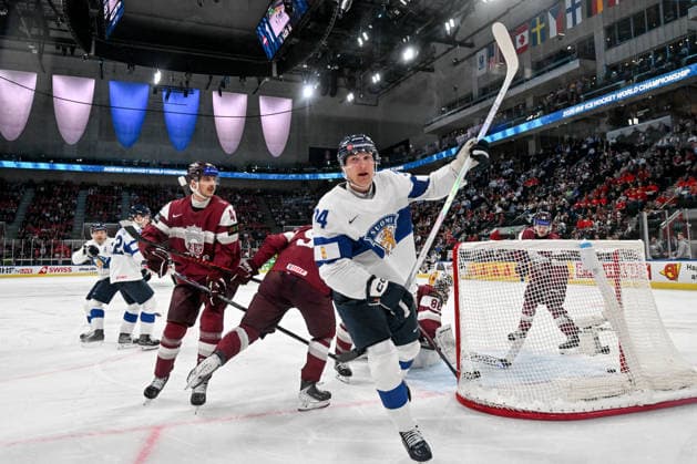 ZURICH, SWITZERLAND MAY 21 Aatu Raty of Finland celebrates his goal during the 2026 IIHF Ice Hockey World Championship Switzerland game between Latvia and Finland at Swiss Life Arena on May 21, 2026 in Zurich, Zurich Zurich Swiss Life Arena Zurich Switzerland Copyright: xJustPictures.ch AndreaxBrancax jp-en-EuSpIm-JP7_ANB_Lat_Fin_21052026_9408