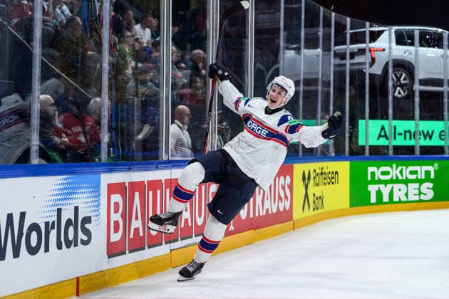 260521 Tinus Luc Koblar of Norway celebrates after 4 5 during the 2026 IIHF Ice Hockey World Championship between Canada and Norway on May 21, 2026 in Fribourg Photo Jesper Zerman BILDBYRAN kod JZ JZ0724 ishockey ice hockey ishockey vm 2026 vm 2026 iihf world championship kanada canada norge norway canada kanada bbeng jubel norge norway celebrates  Copyright: JESPERxZERMAN BB260521JZ094