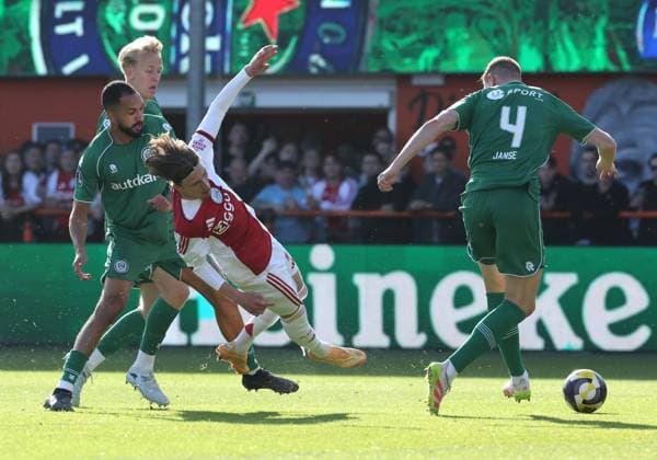 VOLENDAM lr FC Groningen player Marvin Peersman with Ajax player Mika Godts and FC Groningen player Dies Janse during the Dutch Eredivisie match between Ajax and FC Groningen at Kras Stadium on May 21, 2026 in Volendam, the Netherlands Photo by DeFodi Images