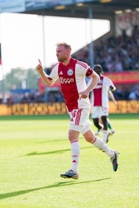 VOLENDAM , 21-05-2026 , Kras Stadium, season 2025 2026 , Play-offs for European football , Dutch Eredivisie Football . Match between Ajax and FC Groningen , picture shows Ajax player Davy Klaassen celebrating the 1-0 Ajax - Groningen (play off)  x203865493x Copyright: