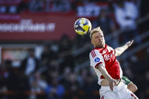 VOLENDAM - Davy Klaassen of AFC Ajax heads the ball during the Conference League play-off match between AFC Ajax and FC Groningen at the Kras Stadium on May 21, 2026, in Volendam, the Netherlands. MAURICE VAN STEEN ANP play-offs Conference League 2025-2026 xVIxANPxSportx xxANPxIVx 558968558 originalFilename: 558968558.jpg