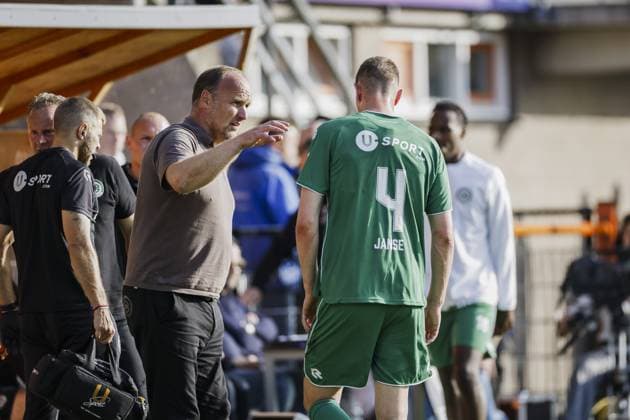 VOLENDAM - (lr) FC Groningen coach Dick Lukkien and Dies Janse of FC Groningen during the Conference League play-off match between AFC Ajax and FC Groningen at the Kras Stadium on 21 May 2026 in Volendam, the Netherlands. MAURICE VAN STEEN ANP play-offs Conference League 2025-2026 xVIxANPxSportx xxANPxIVx 558969488 originalFilename: 558969488.jpg