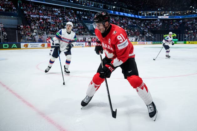 260521 John Tavares of Canada during the 2026 IIHF Ice Hockey World Championship between Canada and Norway on May 21, 2026 in Fribourg Photo Jesper Zerman BILDBYRAN kod JZ JZ0724 ishockey ice hockey ishockey vm 2026 vm 2026 iihf world championship kanada canada norge norway bbeng  Copyright: JESPERxZERMAN BB260521JZ120