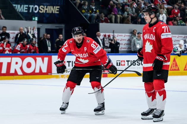 260521 Sidney Crosby and Macklin Celebrini of Canada during the 2026 IIHF Ice Hockey World Championship between Canada and Norway on May 21, 2026 in Fribourg Photo Jesper Zerman BILDBYRAN kod JZ JZ0724 ishockey ice hockey ishockey vm 2026 vm 2026 iihf world championship kanada canada norge norway bbeng  Copyright: JESPERxZERMAN BB260521JZ125