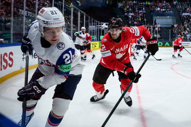 260521 Mikkel Eriksen of Norway and Evan Bouchard of Canada during the 2026 IIHF Ice Hockey World Championship between Canada and Norway on May 21, 2026 in Fribourg Photo Jesper Zerman BILDBYRAN kod JZ JZ0724 ishockey ice hockey ishockey vm 2026 vm 2026 iihf world championship kanada canada norge norway bbeng  Copyright: JESPERxZERMAN BB260521JZ126