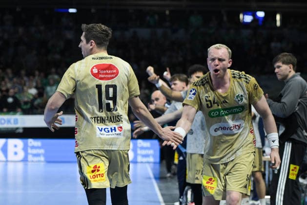 21 05 2026, xlakx, Handball Daikin HBL, Fuechse Berlin TSV Hannover Burgdorf v l Marius Steinhauser TSV Hannover Burgdorf , Justus Fischer TSV Hannover Burgdorf Jubel Berlin Daniel Lakomski