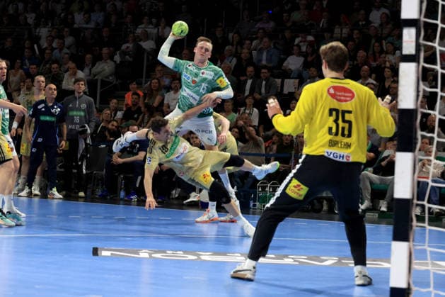 DEU, DHB, 1 HBL, Fuechse Berlin vs Hannover Burgdorf, 21 05 2026, Max Schmeling Halle, Berlin, DEU, DHB, 1 HBL, Fuechse Berlin vs Hannover Burgdorf, in the picture Tobias Grondahl Fuechse Berlin 15 , Marius Steinhauser Hannover Burgdorf 19 , Joel Birlehm Hannover Burgdorf 35 nordphotoxGmbHx xEngler nph00076