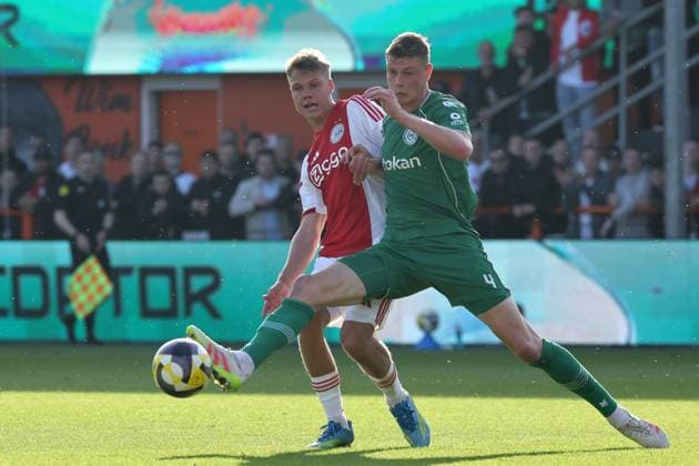 VOLENDAM lr Ajax player Sean Steur with FC Groningen player Dies Janse during the Dutch Eredivisie match between Ajax and FC Groningen at Kras Stadium on 21 May 2026 in Volendam, the Netherlands Photo by DeFodi Images