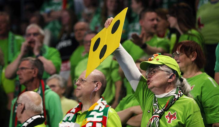Füchse fans unhappy with the referees Sport Handball HBL Bundesliga Herren 32 Spieltag Saison 2025 2026 21 05 2026 Füchse Berlin vs TSV Hannover Burgdorf