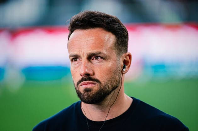 Relegation VfL Wolfsburg vs SC Paderborn, 21 05 2026 Ralf Kettemann Coach SC Paderborn 07 looks serious Football, 1 Bundesliga, Relegation, First leg VfL Wolfsburg vs SC Paderborn on 21 05 2026 at Volkswagen Arena, Wolfsburg DFL REGULATIONS PROHIBIT ANY USE OF PHOTOGRAPHS AS IMAGE SEQUENCES AND OR QUASI VIDEO Copyright: xBEAUTIFULxSPORTS Tonhäuserx