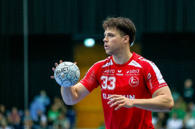 Aaron Mensing MT Melsungen, 33 on the ball, SC DHfK Leipzig vs MT Melsungen, Handball, 1 Bundesliga, 32 Matchday, Season 2025 2026, 21 05 2026, SC DHfK Leipzig vs MT Meslungen, Handball, 1 Bundesliga, 32 Matchday, Season 2025 2026, 21 05 2026 Leipzig Copyright: xEibner-Pressefoto LauraxRoemerx EP_LRR