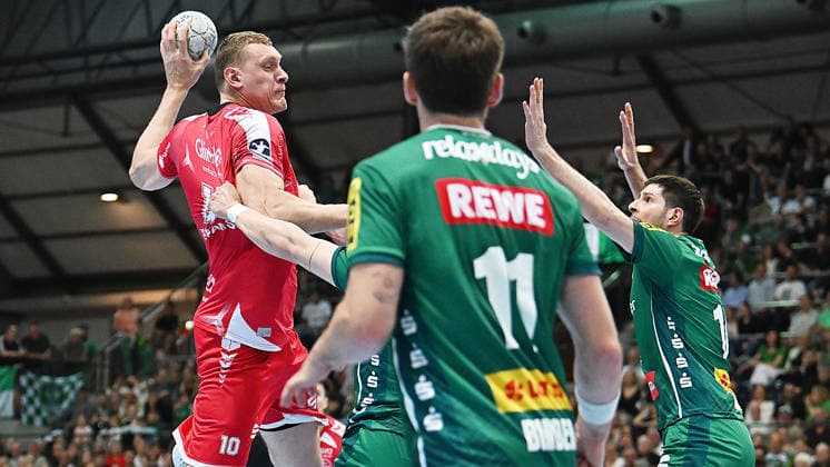 Handball Bundesliga, Season 2025 2026, Matchday 32, SC DHfK Leipzig vs MT Melsungen 21 05 2026 Goal throw Dainis Kristopans back line Melsungen, back number 10 at the Handball Bundesliga match DHfK Leipzig vs MT Melsungen 21 05 2026 Leipzig Saxony Germany QUARTERBACK Real Estate Arena Am Sportforum 2