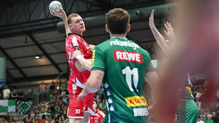 Handball Bundesliga, Season 2025 2026, Matchday 32, SC DHfK Leipzig vs MT Melsungen 21 05 2026 Goal throw Dainis Kristopans back line Melsungen, back number 10 at the Handball Bundesliga match DHfK Leipzig vs MT Melsungen 21 05 2026 Leipzig Saxony Germany QUARTERBACK Real Estate Arena Am Sportforum 2