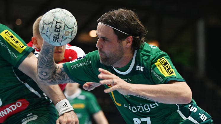 Handball Bundesliga, Season 2025 2026, Matchday 32, SC DHfK Leipzig vs MT Melsungen 21 05 2026 Dean Bombac Back court player DHfK Leipzig, back number 67 on the ball at the Handball Bundesliga match DHfK Leipzig vs MT Melsungen 21 05 2026 Leipzig Saxony Germany QUARTERBACK Immobilien Arena Am Sportforum 2