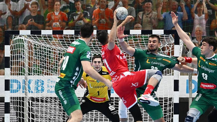 Handball Bundesliga, Season 2025 2026, Matchday 32, SC DHfK Leipzig vs MT Melsungen 21 05 2026 Goalkeeper Mohamed Darmoul back Melsungen, back number 71 vs Domenico Ebner Goalkeeper Goalkeeper DHfK Leipzig, back number 1 at Handball Bundesliga match DHfK Leipzig vs MT Melsungen 21 05 2026 Leipzig Saxony Germany QUARTERBACK Real Estate Arena Am Sportforum 2