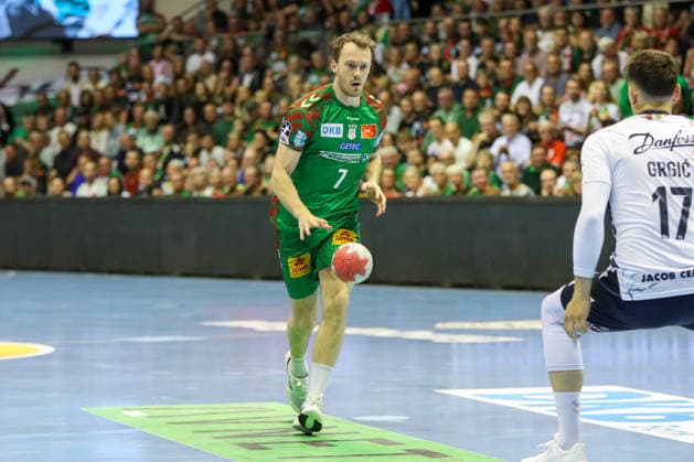 21 05 2026, xgox, Handball Daikin HBL SC Magdeburg SG Flensburg Handewitt emspor, v l Felix Claar Magdeburg, 7 am Ball, plays the ball Magdeburg