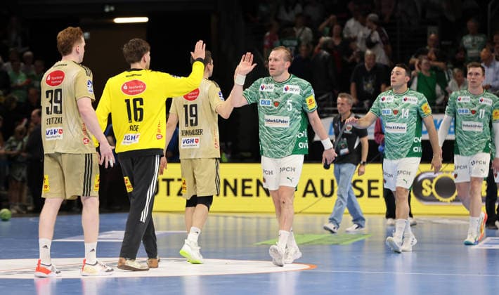 Lukas Stutzke, goalkeeper Simon Gade, Marius Steinhauser, Max Darj, Aitor Arino, high-five after the end of the match Sport Handball HBL Bundesliga Men 32 Matchday Season 2025 2026 21 05 2026 Füchse Berlin vs TSV Hannover Burgdorf